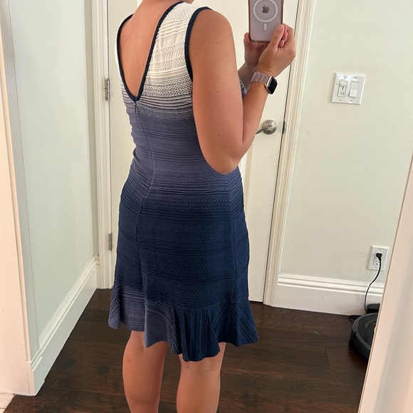 Shoshanna ombré blue and white dress. Size 8 - Picture 2 of 3